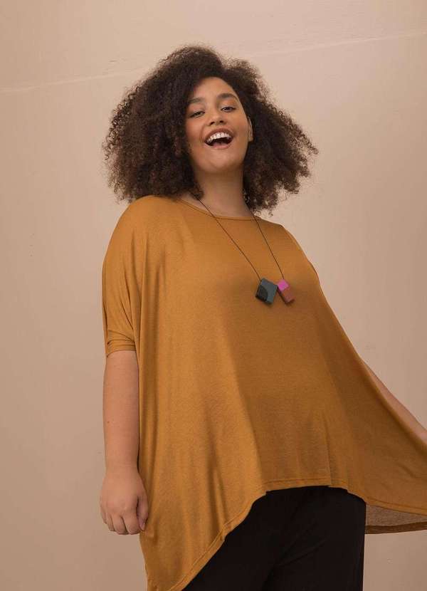 

Blusa Ampla Tecido Ultra Leve Plus Size Caramelo-Ú, Amarelo