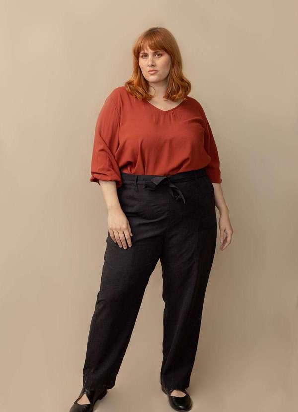 

Calça Afaiataria Clochard Plus Size Preto- Preto