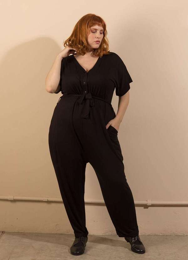 

Macacão Rafaela Plus Size Preto- Preto