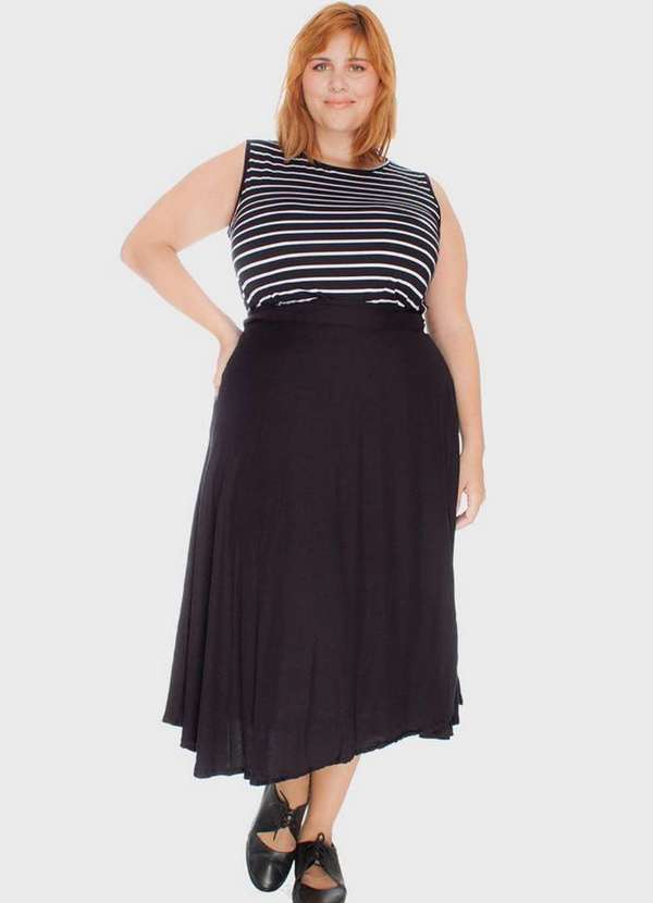 

Saia Midi Wrap Plus Size Pretoúnico Preto