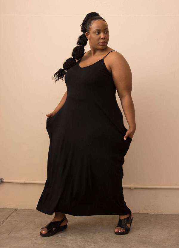 

Vestido Longo com Alças Finas Plus Size Preto-/6