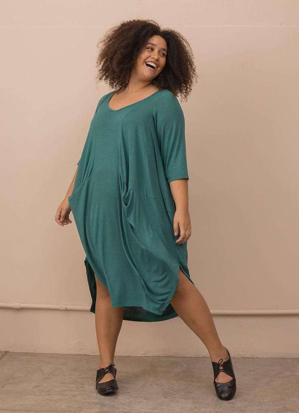 

Vestido Saruel Decote V Plus Size Verde-Único Verd