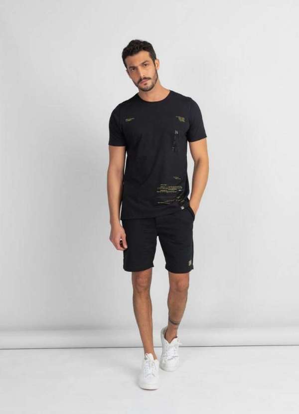 

T-Shirt Estampa Frontal Preto Tsh61608 Preto