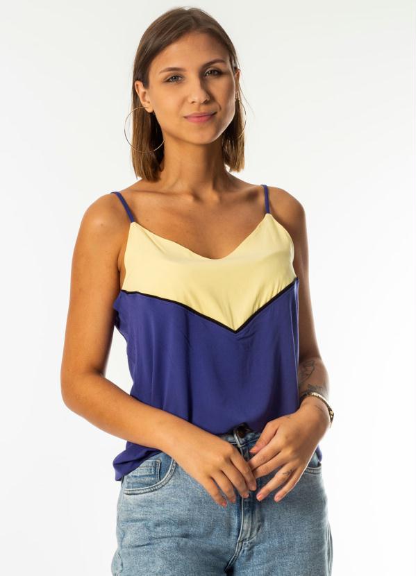 

Blusa com Alça Fina em Tecido Flex Roxo