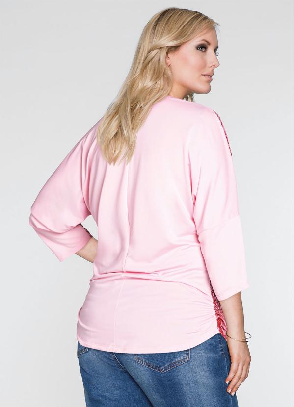 

Blusa com Estampa Rosa