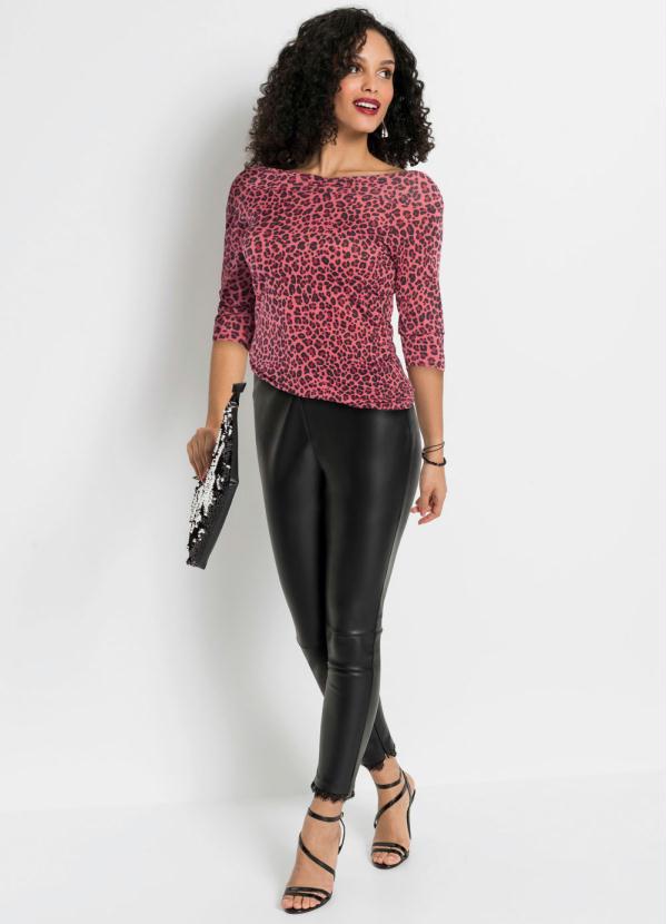 

Blusa Decote Amplo Animal Print Onça Coral, Laranja