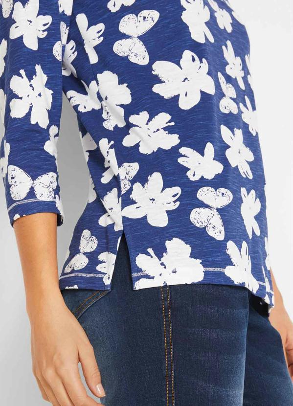 

Blusa Estampada Mangas 7/8 com Fenda Floral Azul, Estampado