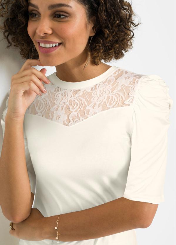 

Blusa Mangas 3/4 com Renda no Decote Branca, Branco