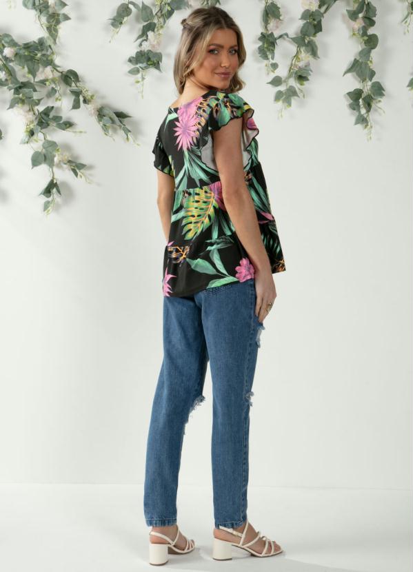 

Blusa em Camadas Floral Preto com Mangas Curtas