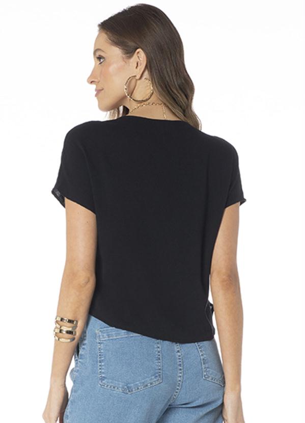 

Blusa em Plano Viscose com Elastano Preto