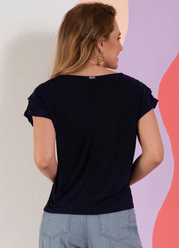 

Blusa Marinho Decote Canoa com Pregas nos Ombros, Azul