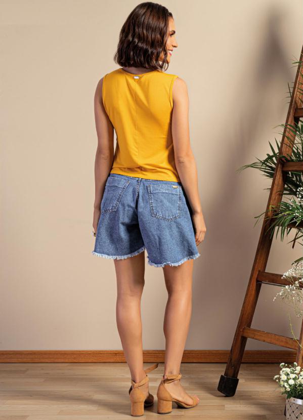 

Blusa Mostarda com Botões Decorativos, Amarelo