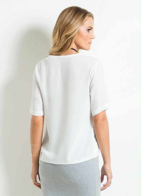 

Blusa Off White em Crepe, Bege