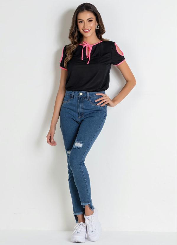 

Blusa Preta com Detalhes em Neon, Preto