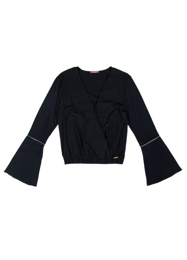 

Blusa com Manga Flare Preto