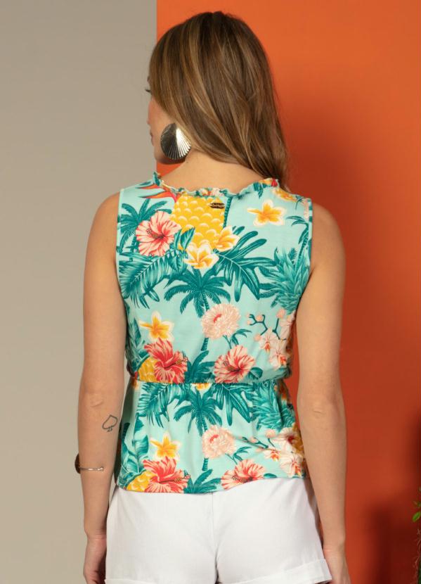 

Blusa com Babado no Decote Floral Verde