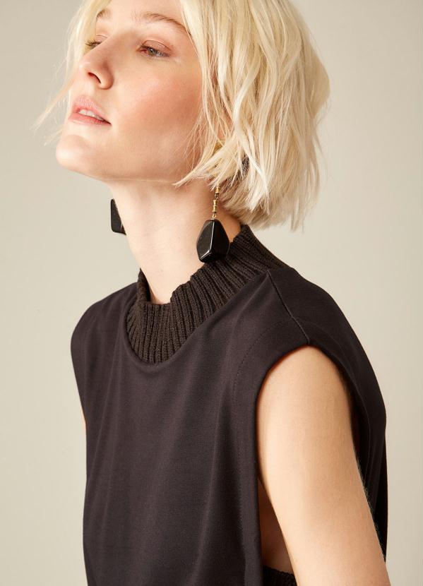 

Blusa Lateral Tricot Preta, Preto