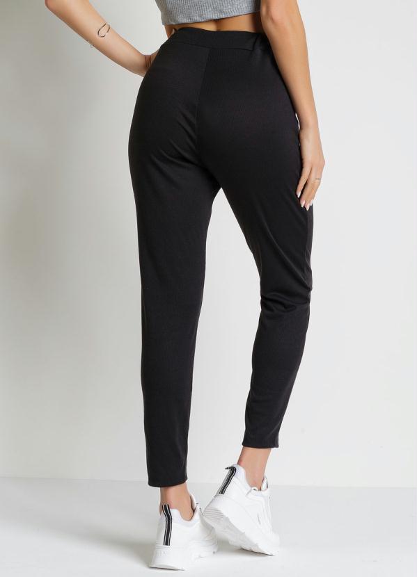 

Calça Preta Capri com Elástico, Preto