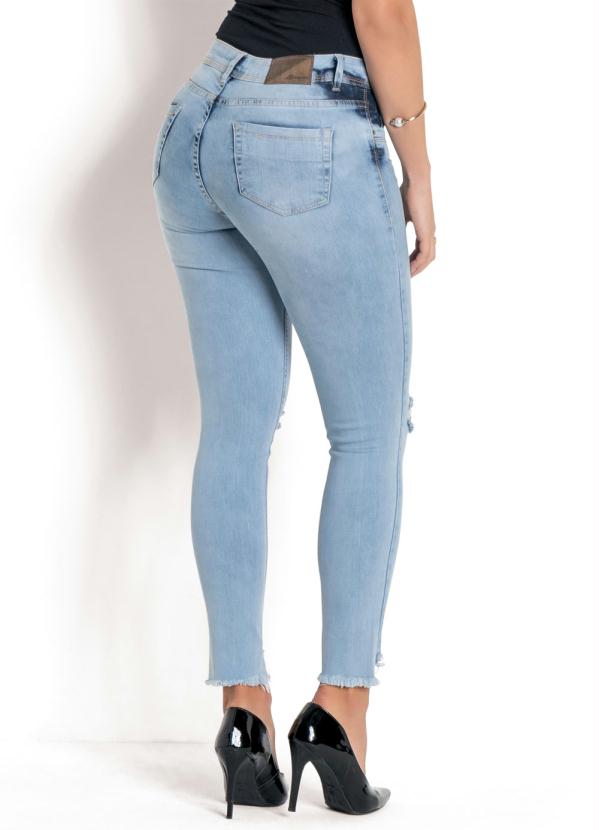 

Calça Sawary com Rasgo nos Joelhos Jeans Clara, Azul