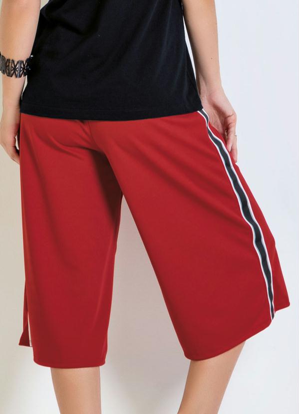 

Calça Pantacurt Vermelha com Faixa na Lateral, Vermelho