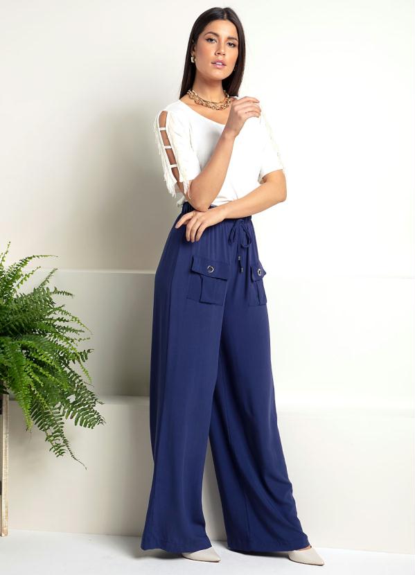 

Calça Pantalona Azul com Bolsos Frontais