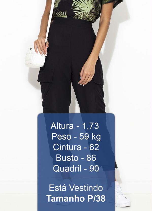 

Calça Cargo de Viscose Preto