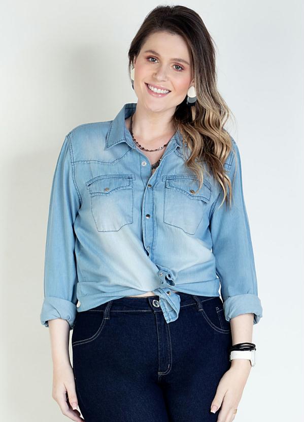 

Camisa Jeans Claro com Bolsos Frontais, Azul