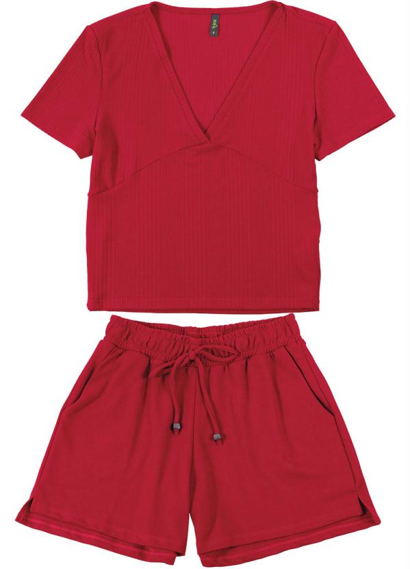 

Conjunto Blusa Manga Curta e Short Vermelho