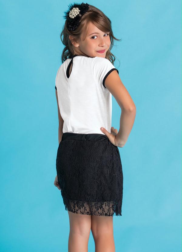 

Conjunto Infantil Detalhes Renda Preta e Branca, Preto