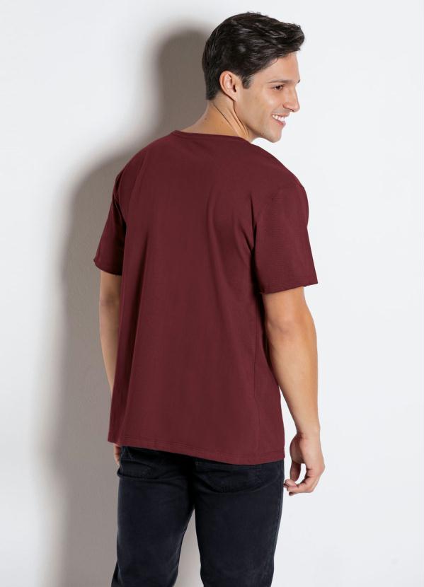 

Camiseta com Estampa Bordô, Vermelho