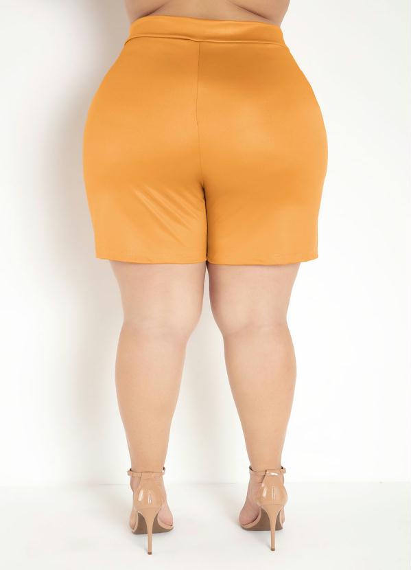 

Bermuda Mostarda com Botões Plus Size, Amarelo