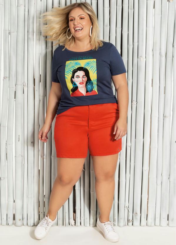 

Shorts Plus Size em Sarja com Bolso Laranja