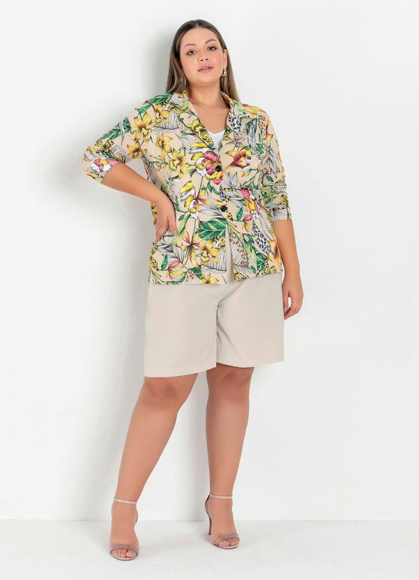 

Blazer Floral Bege com Botões Plus Size