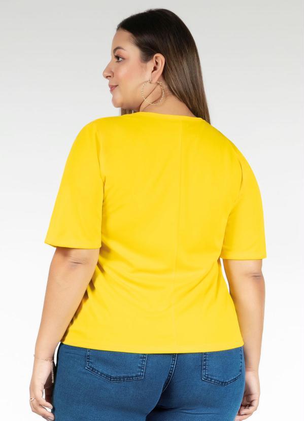 

Blusa Amarela com Gota no Decote Plus Size, Amarelo