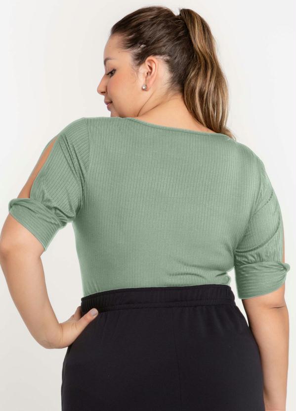 

Blusa Manga 3/4 com Detalhe Verde