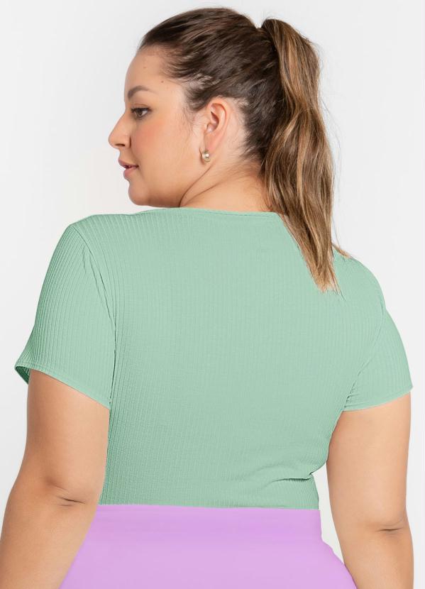 

Blusa com Detalhe no Decote Verde