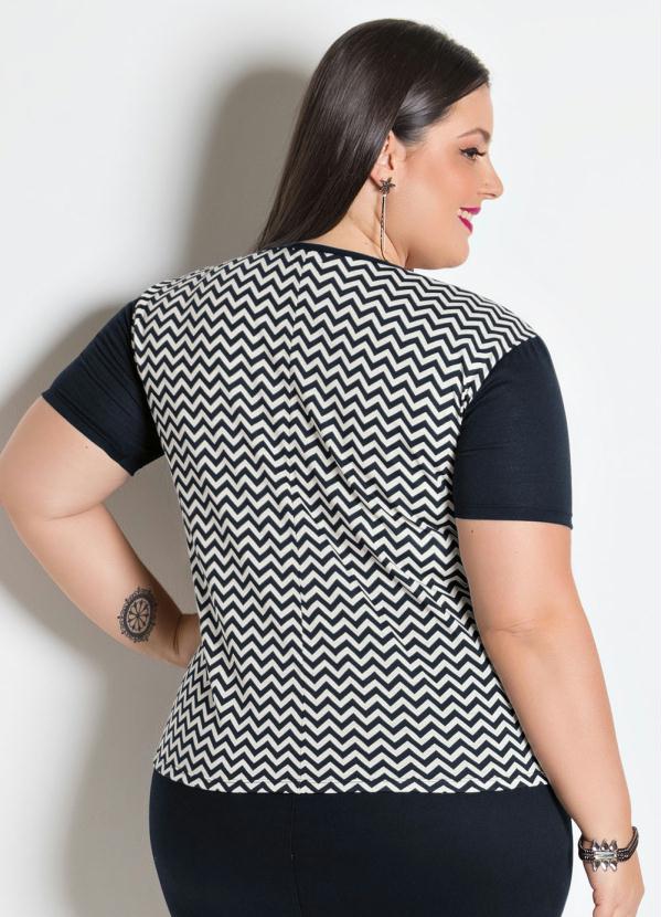 

Blusa de Manga Curta Chevron Plus Size, Preto