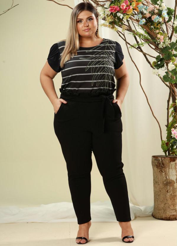 

Blusa Manga Tulipa e Aplique Preto