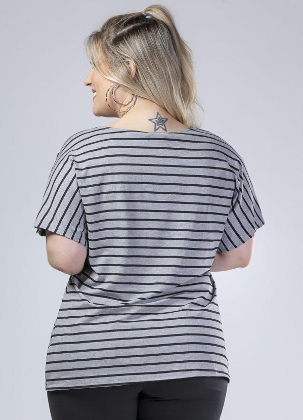 

Blusa Plus Size Listrada Mescla, Cinza