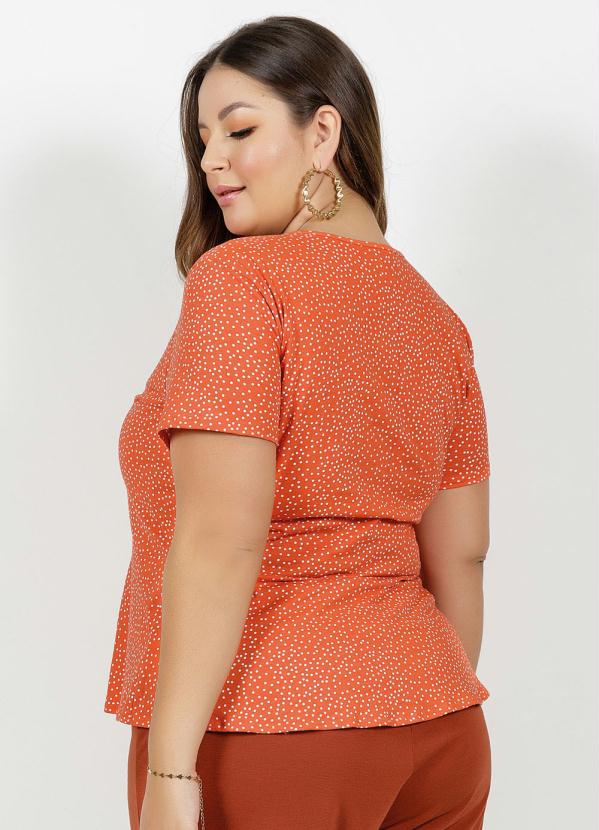 

Blusa Poá Laranja com Recortes Plus Size