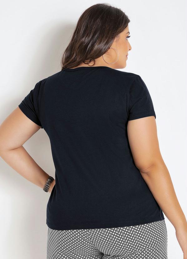 

T-Shirt Preta Plus Size com Bordado Neon, Preto