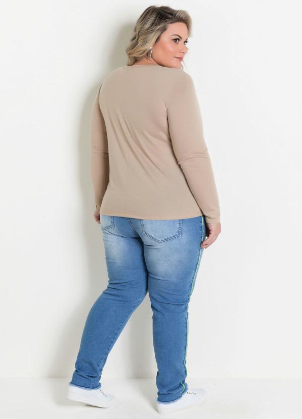 

Blusa Bege Manga Longa Plus Size