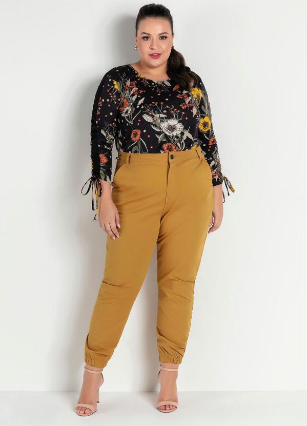 

Blusa Floral Preta com Amarração Plus Size, Preto