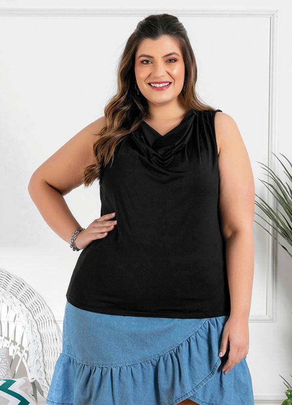 

Blusa Plus Size Preta sem Mangas com Gola Boba, Preto