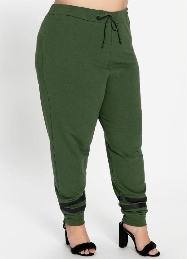 

Calça Verde Militar com Listras Plus Size