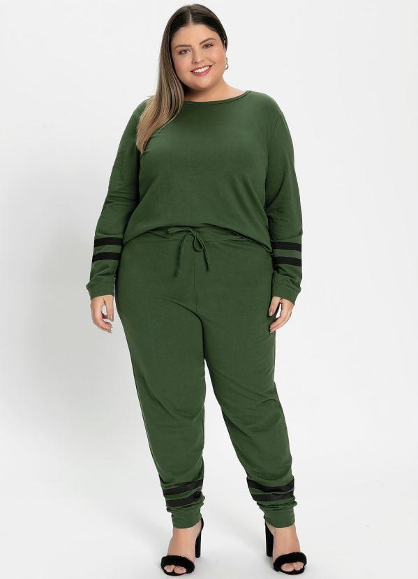 

Casaco Verde Militar com Estampa Plus Size