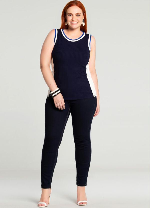 

Regata Plus Size Canelada Azul