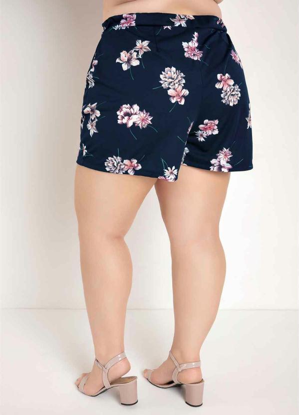 

Short Floral Marinho com Bolsos Plus Size, Azul