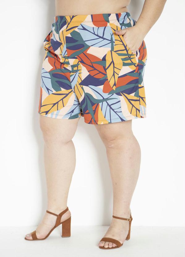 

Short Folhagem com Bolsos Funcionais Plus Size, Multicores