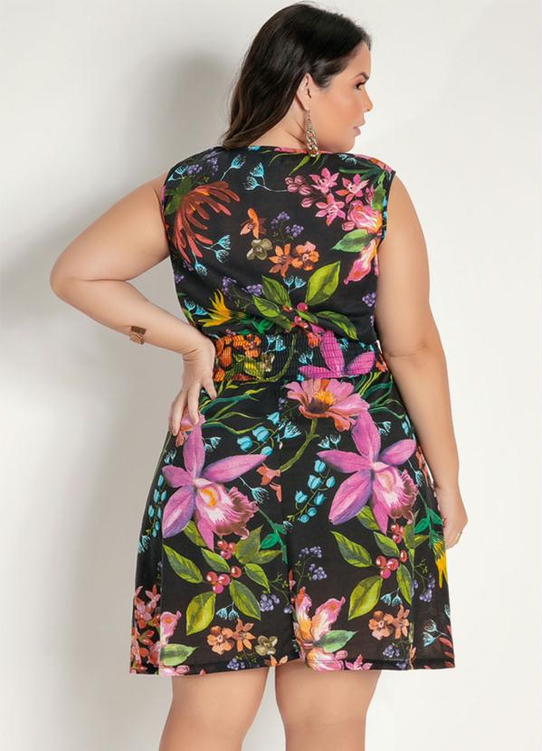 

Vestido Curto Floral com Franzido Plus Size, Preto